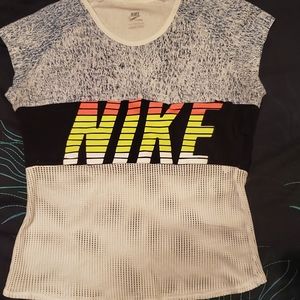 🔥 host pick 🔥New vintage Nike Mesh shirt